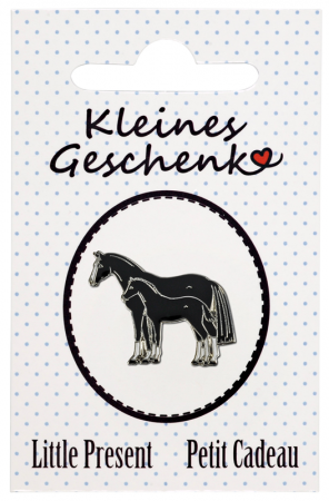 Pin "Stute und Fohlen", schwarz-weiß