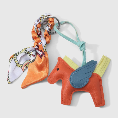 Schlüsselanhänger Pferd mit Seidenschal, orange